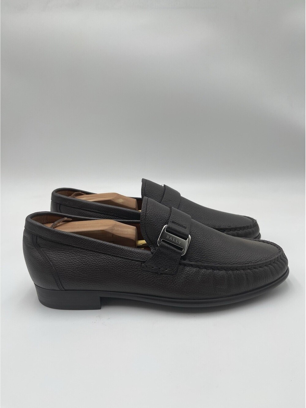 Men’s Bally Colbar Slip On Brown leather loafers Size 7.5D